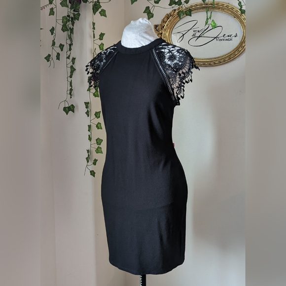 iris Dresses & Skirts - Iris Black Lace Cap Sleeve Knee-length BodyCon Sz XL